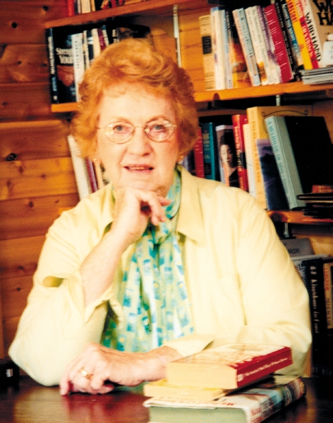 Gladys Hunt author image